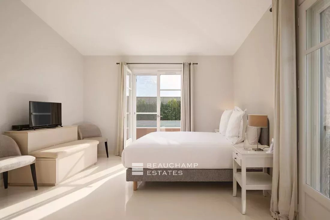 Exceptional Villa in Saint-Jean-Cap-Ferrat Exceptional Villa in Saint-Jean-Cap-Ferrat