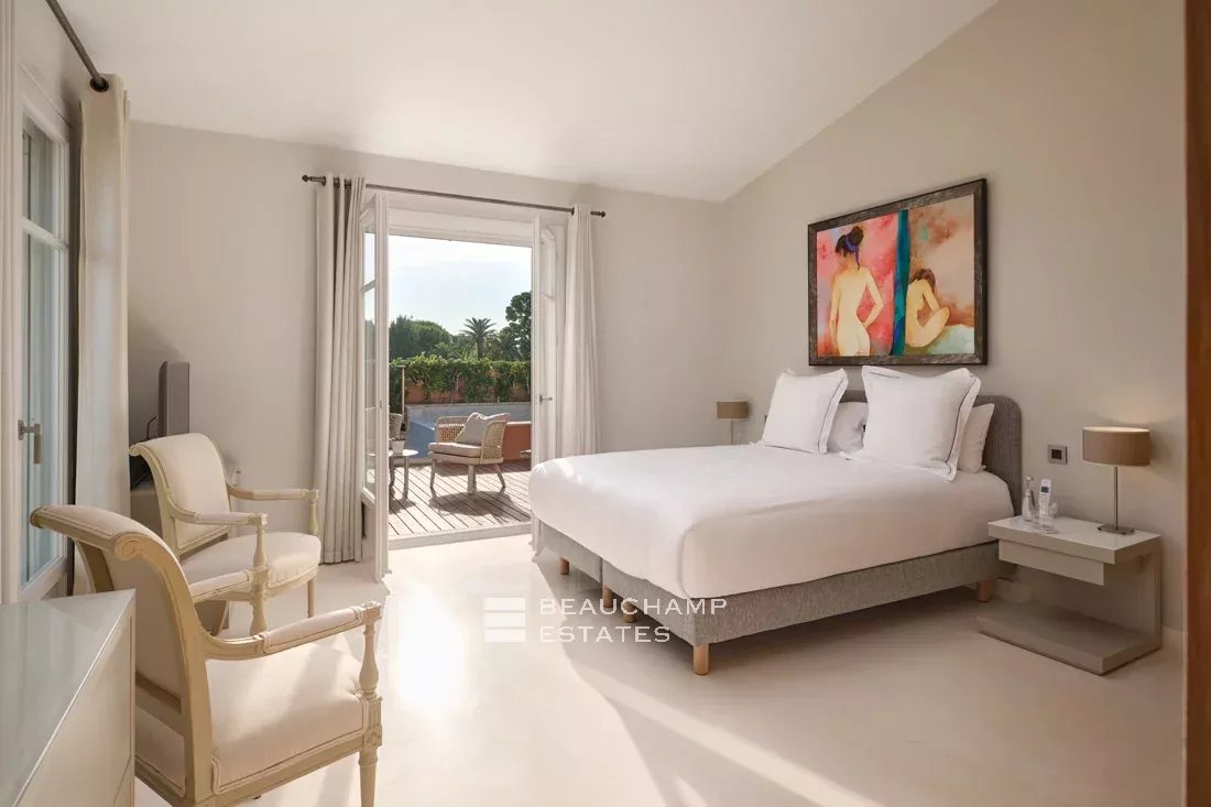 Exceptional Villa in Saint-Jean-Cap-Ferrat Exceptional Villa in Saint-Jean-Cap-Ferrat