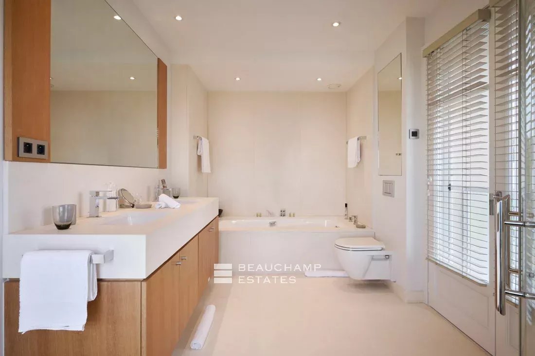 Exceptional Villa in Saint-Jean-Cap-Ferrat Exceptional Villa in Saint-Jean-Cap-Ferrat