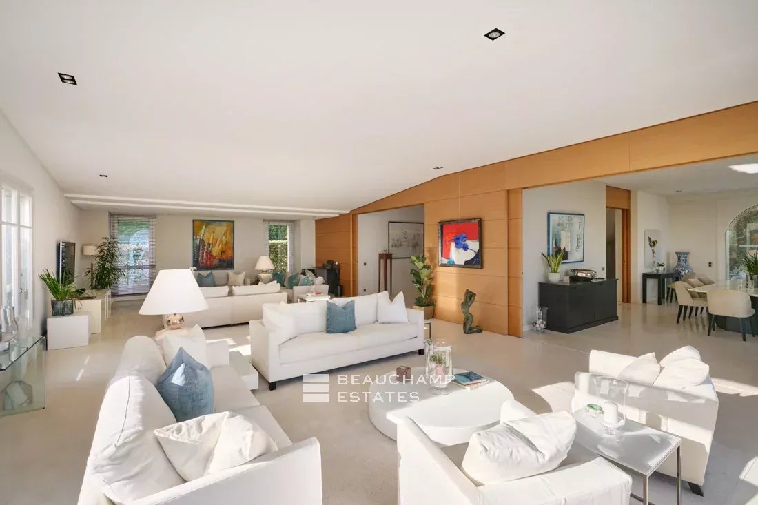 Exceptional Villa in Saint-Jean-Cap-Ferrat Exceptional Villa in Saint-Jean-Cap-Ferrat