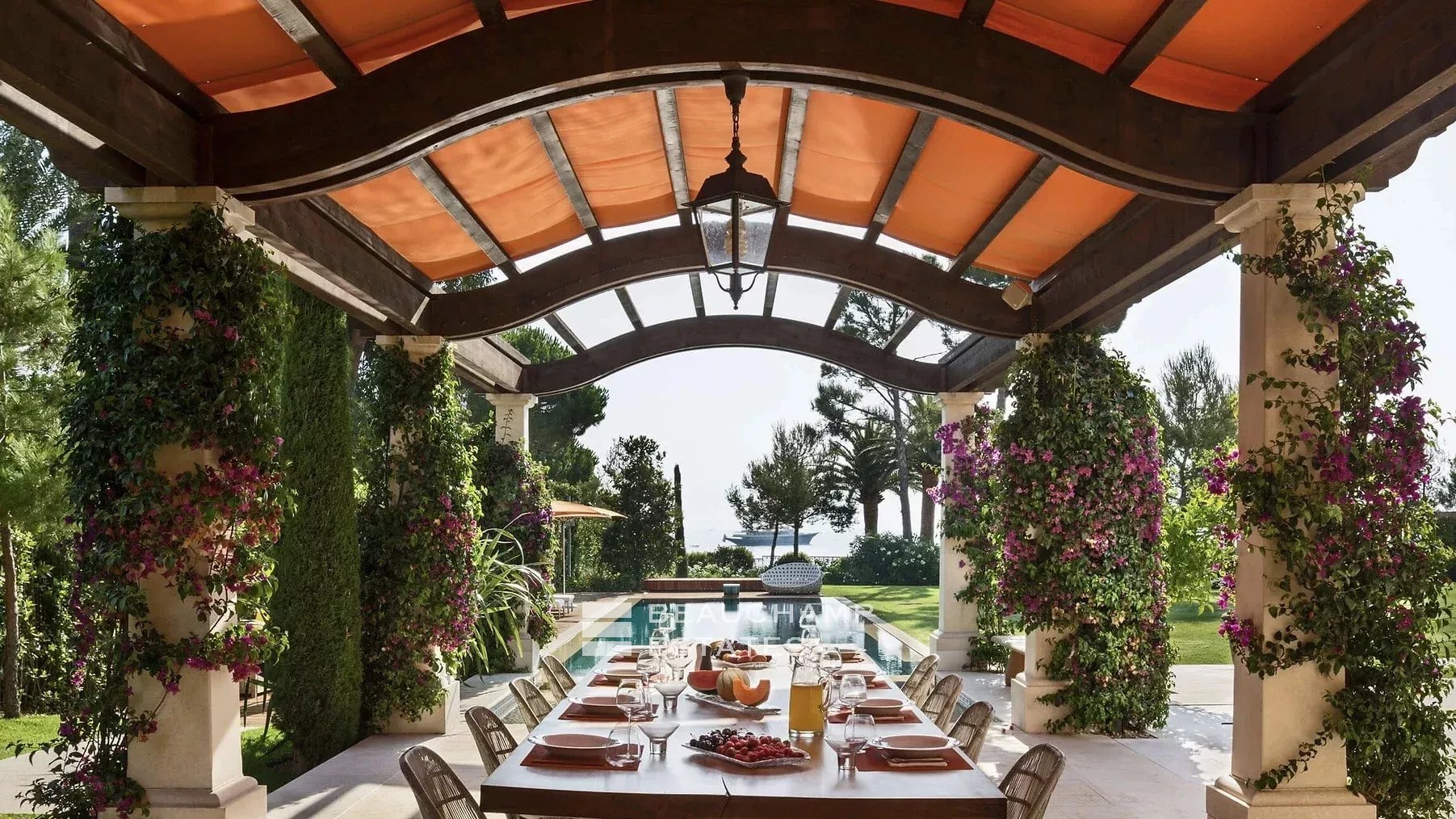 Exceptional waterfront property in Saint Jean Cap Ferrat Exceptional waterfront property in Saint Jean Cap Ferrat