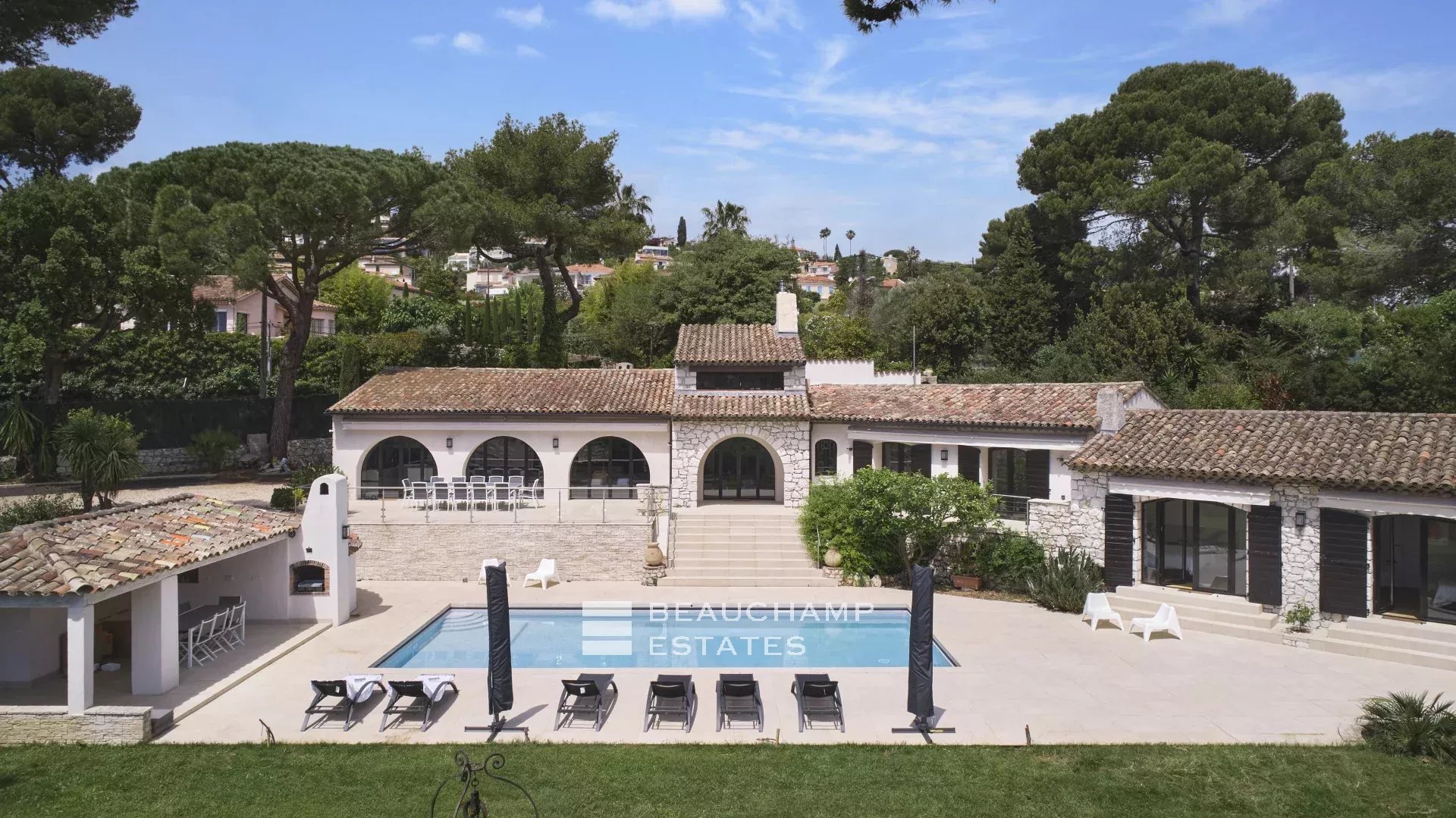 Golfe juan – Villa Néo-provençal – 6 chambres Golfe juan – Néo-provençal Villa – 6 Bedroom