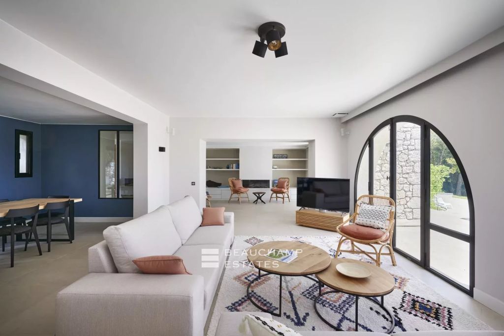 Golfe juan – Néo-provençal Villa  – 6 Bedroom