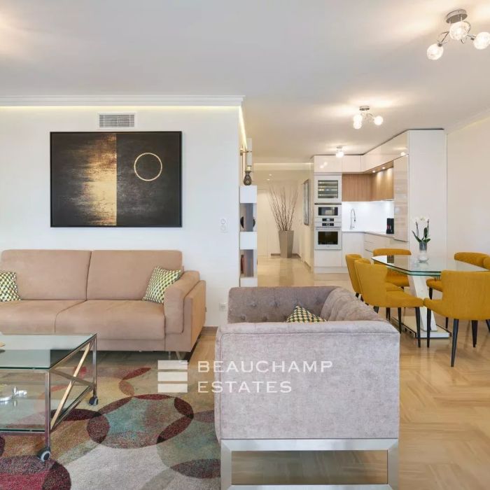 Gray d&rsquo;Albion – Appartement rénové – terrasse vue mer