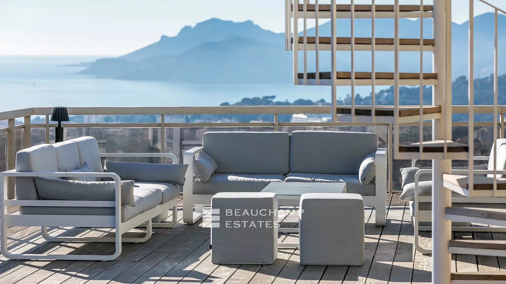 Le Cannet Collines – Fabulous 4 bedroom Penthouse Le Cannet Collines – Fabulous 4 bedroom Penthouse