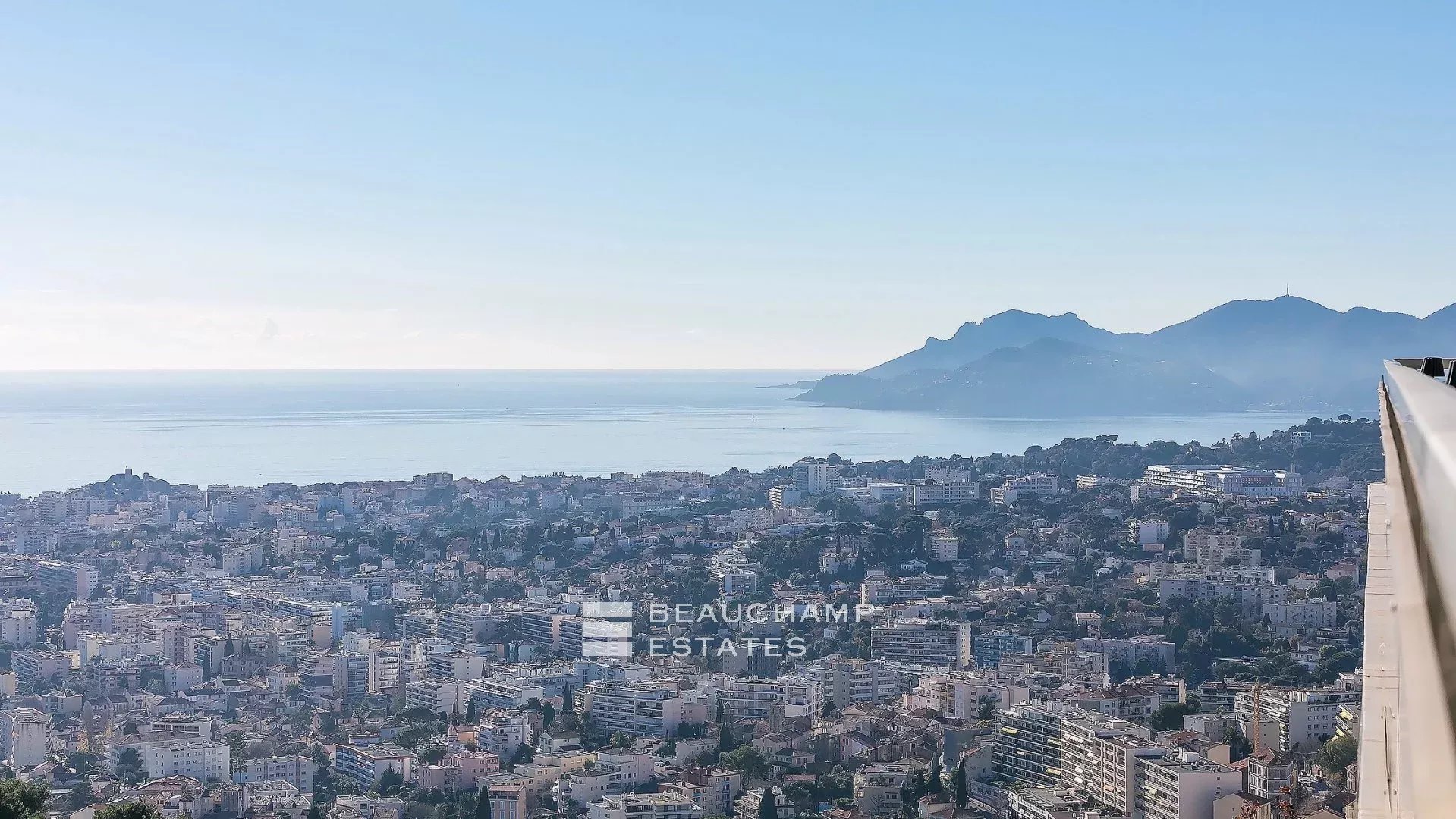 Le Cannet Collines – Fabulous 4 bedroom Penthouse Le Cannet Collines – Fabulous 4 bedroom Penthouse