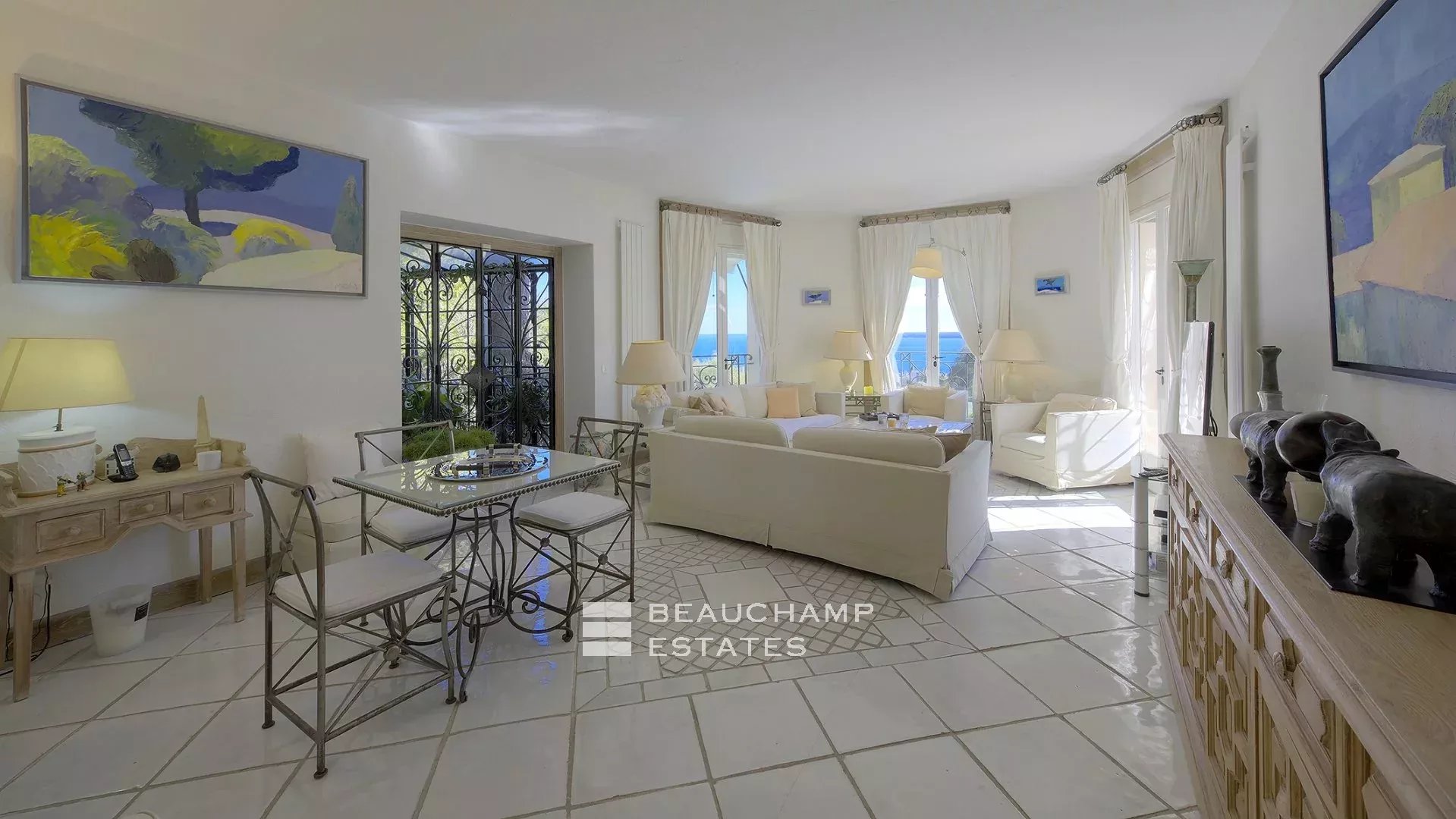 Jolie villa 6 chambres au style provençal avec vue sur la mer à Cannes Lovely 6-bedroom Provençal-style villa with sea view in Cannes