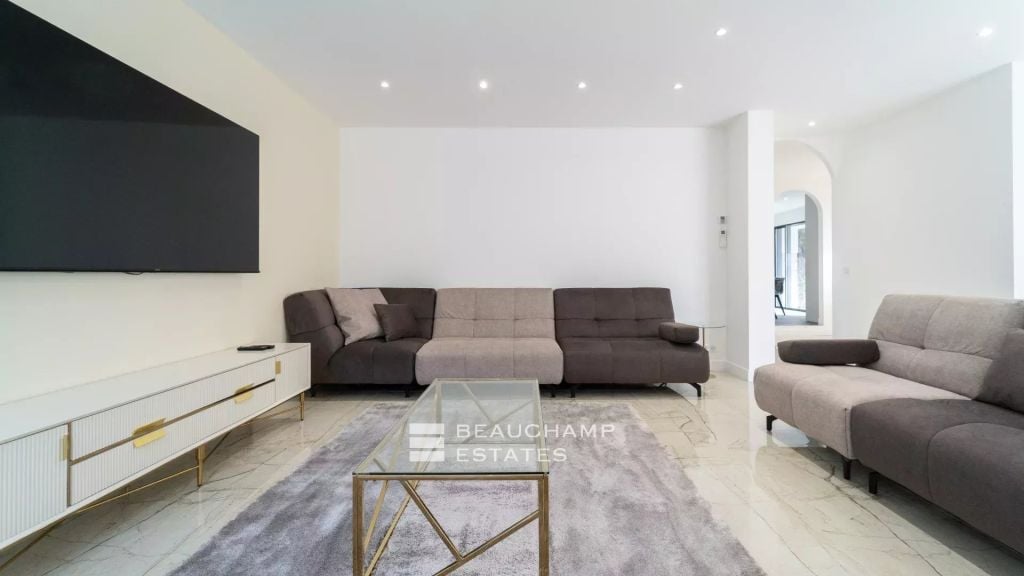 Lovely renovated 5-bedroom villa in the heart of Cannes