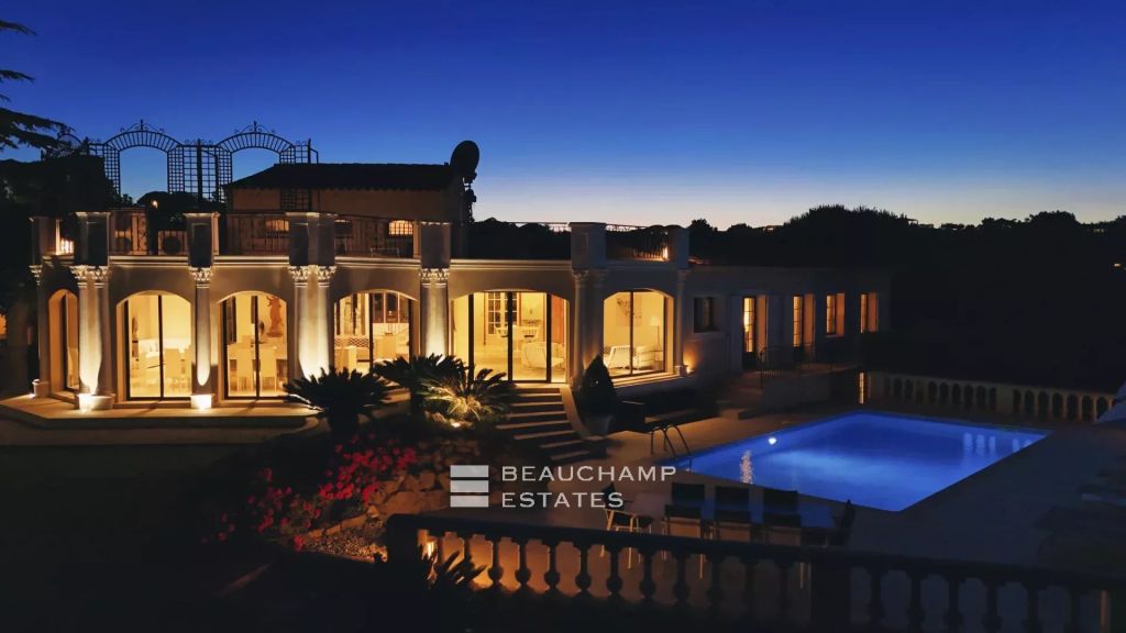 Luxurious 8 Bedroom  Villa Super Cannes Sea View