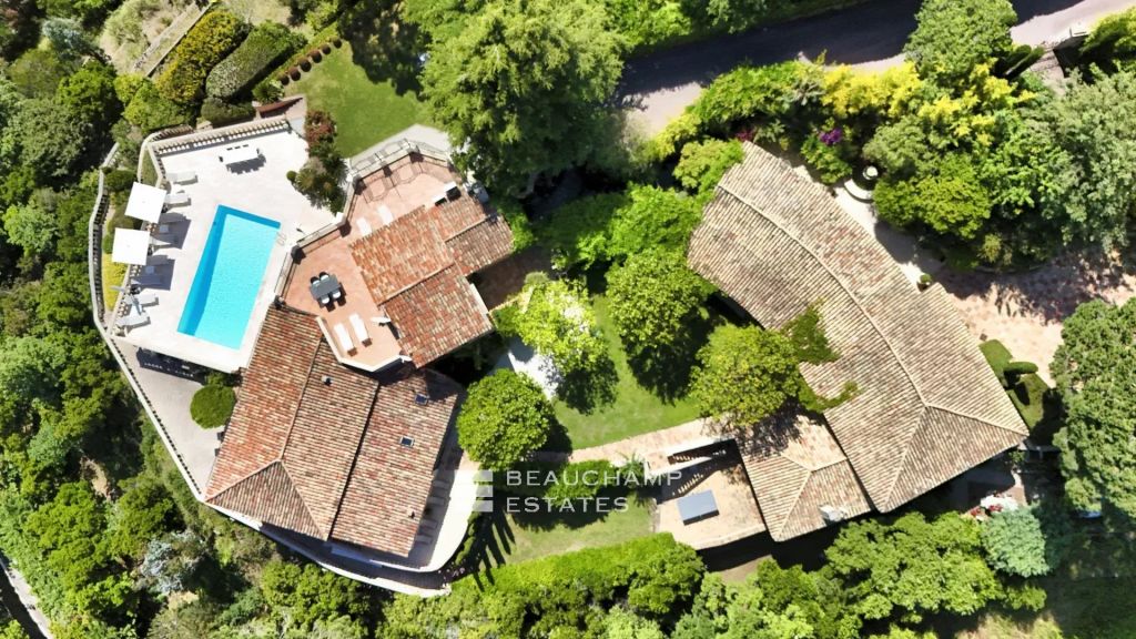 Luxurious 8 Bedroom  Villa Super Cannes Sea View
