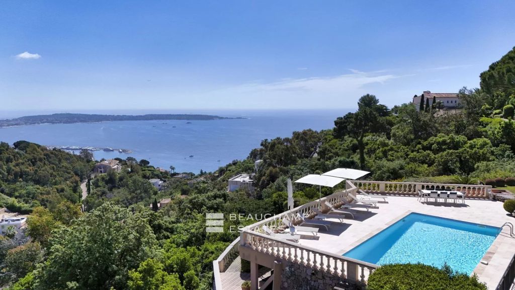 Luxurious 8 Bedroom  Villa Super Cannes Sea View