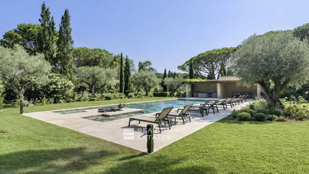 Luxurious Provençal villa within walking distance of Pampelonne Beach