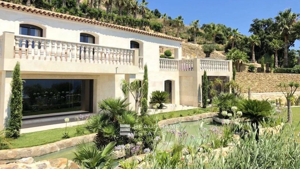 Prestigious contemporary property within a private gated estate, enjoying sweeping panoramic views over Saint-Tropez