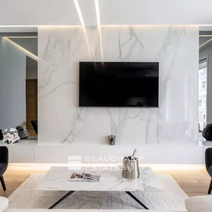 Luxury apartment completely renovated – Cannes Croisette