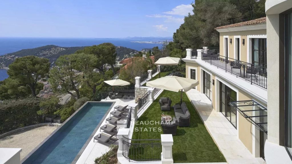 Villefranche-sur-Mer – Panoramic Sea View 6-Bedroom Villa with Pool and Spa
