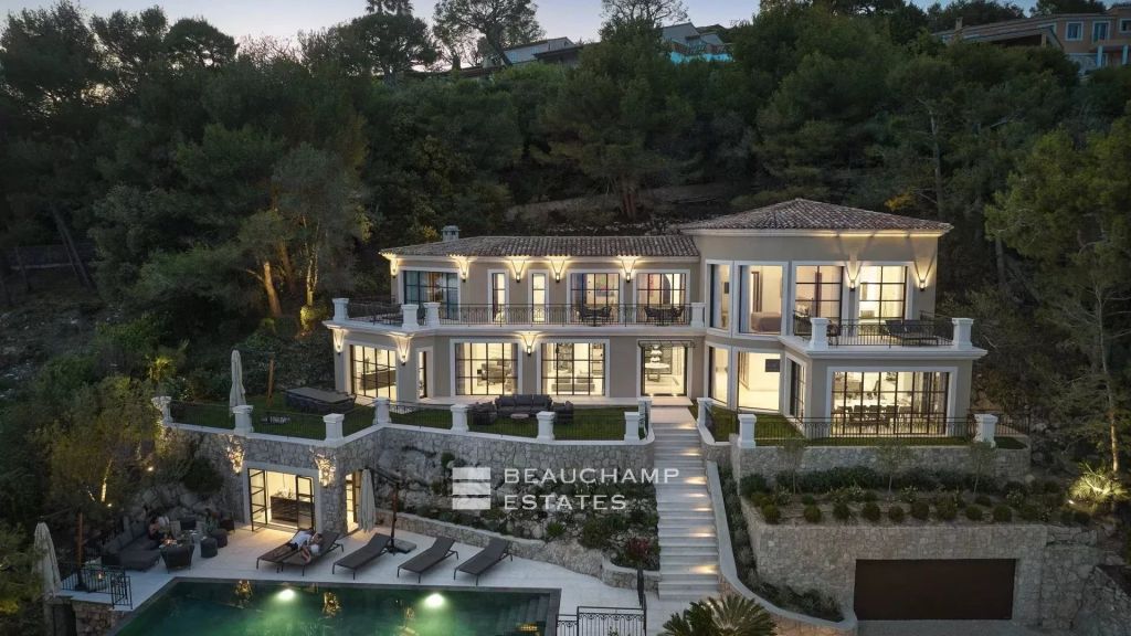 Villefranche-sur-Mer – Panoramic Sea View 6-Bedroom Villa with Pool and Spa