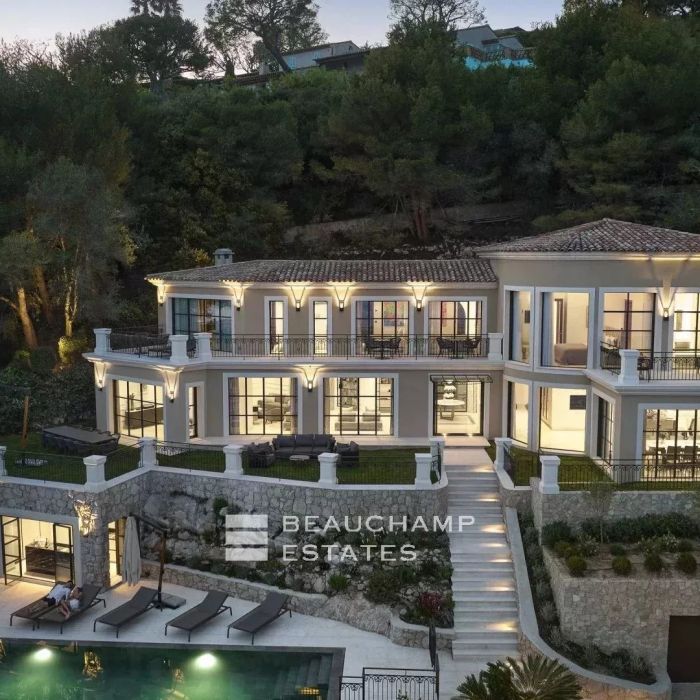 Villa classique de luxe avec 6 chambres à Villefranche-sur-Mer