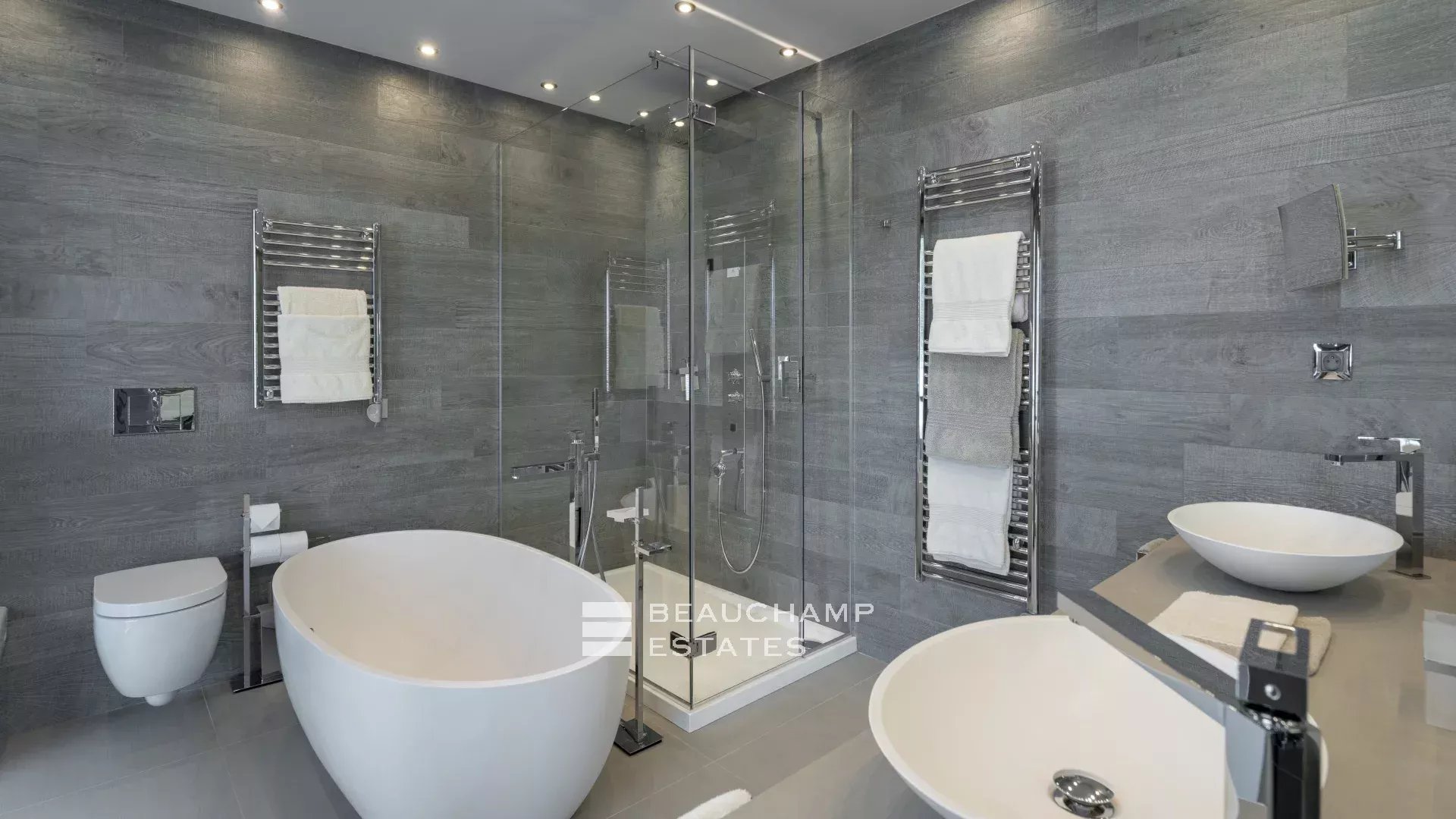 Luxury modern villa with 5 bedrooms in Roquebrune-Cap-Martin Luxury modern villa with 5 bedrooms in Roquebrune-Cap-Martin