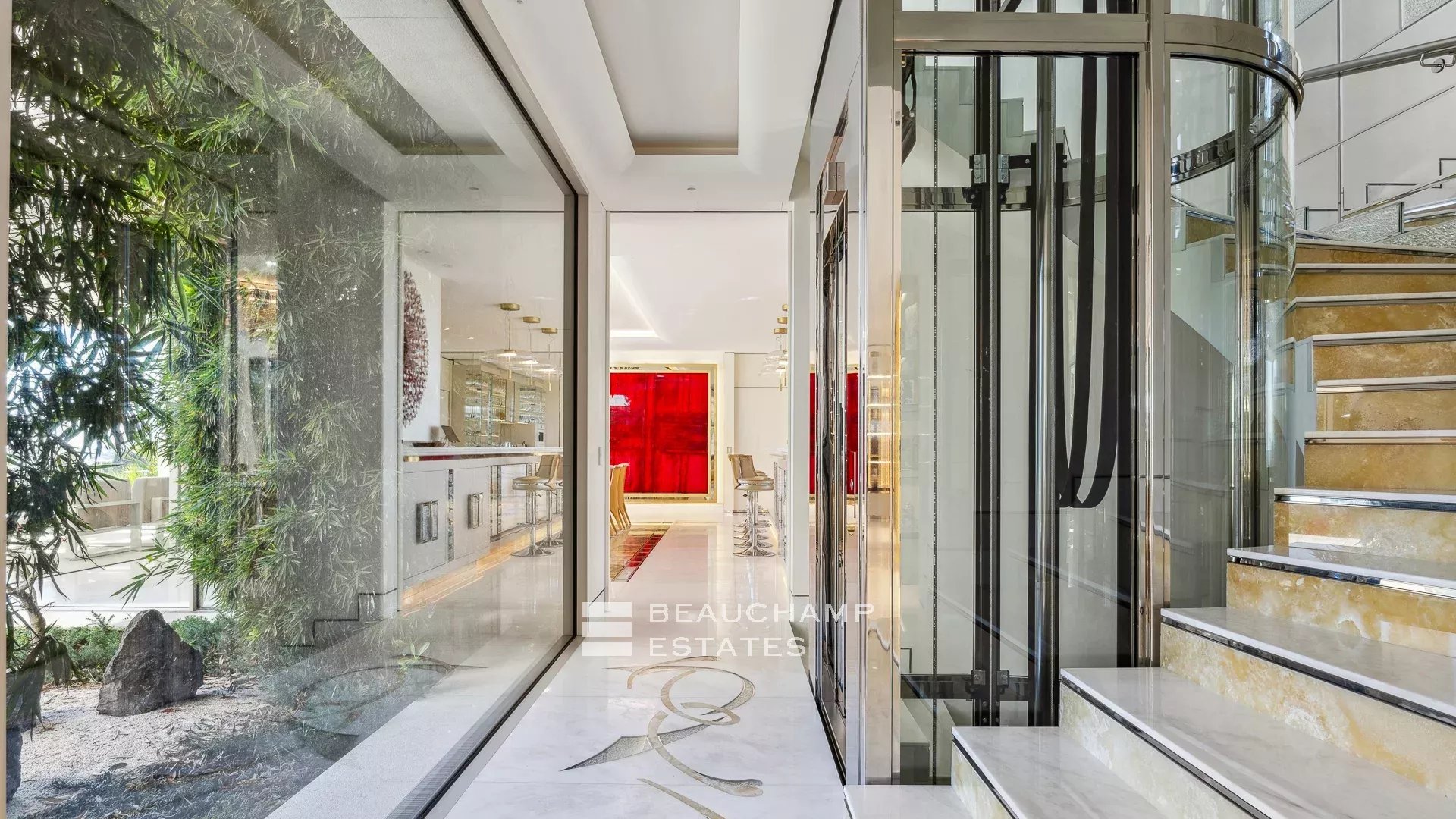 Luxury Waterfront Villa in Saint-Jean-Cap-Ferrat Luxury Waterfront Villa in Saint-Jean-Cap-Ferrat