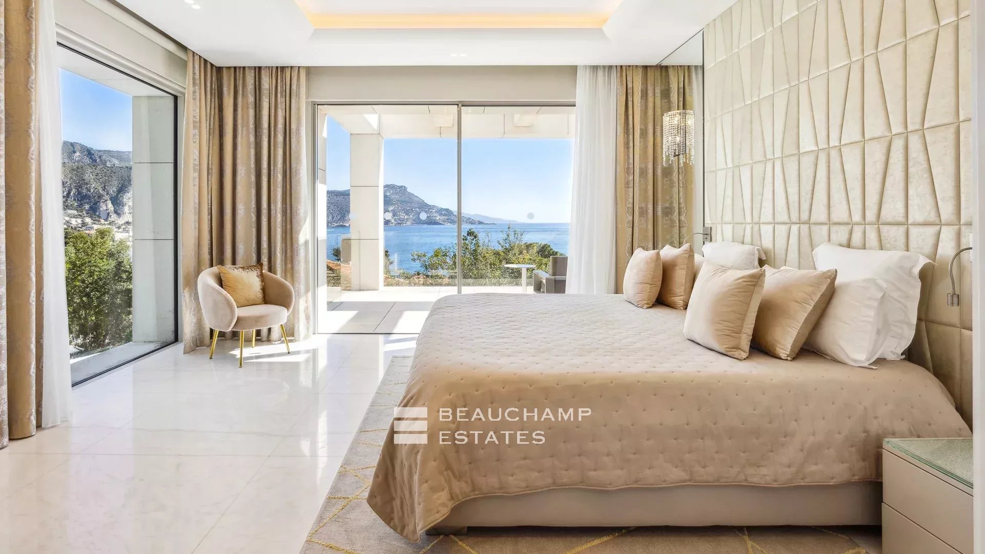 Luxury Waterfront Villa in Saint-Jean-Cap-Ferrat Luxury Waterfront Villa in Saint-Jean-Cap-Ferrat