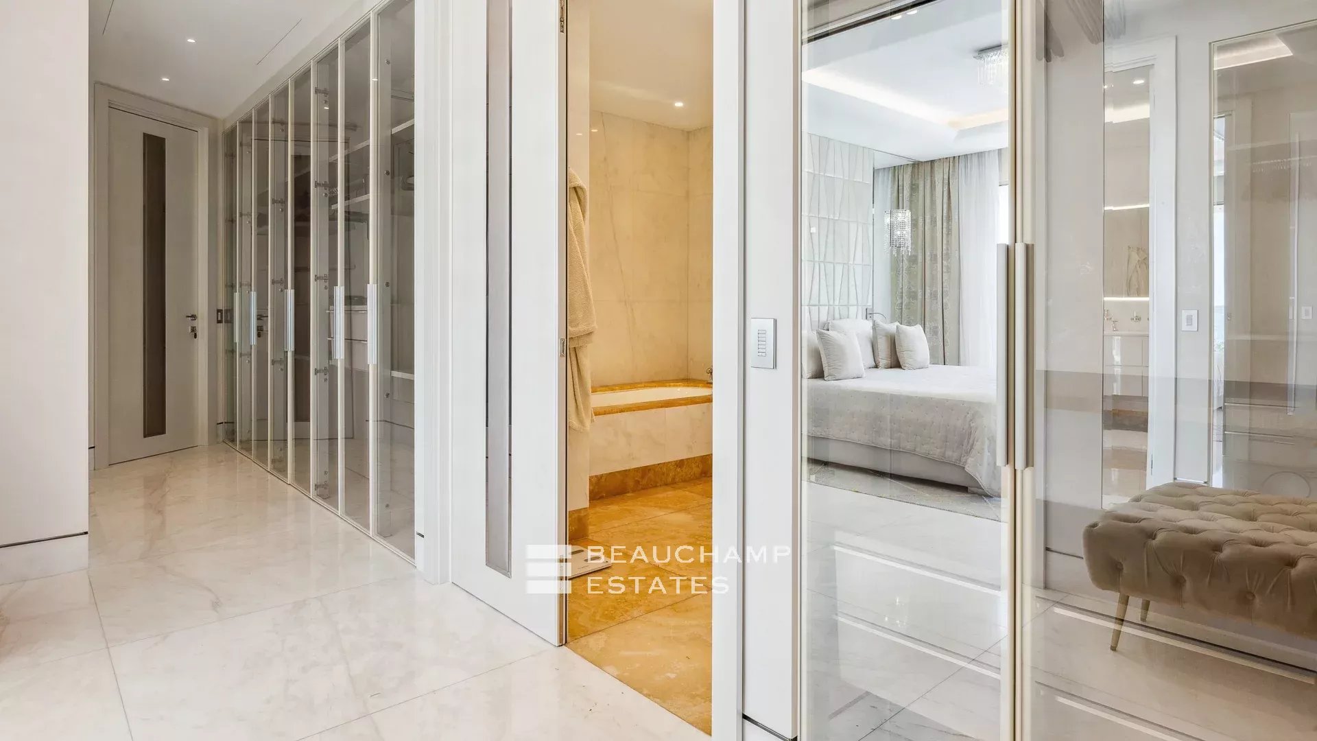 Luxury Waterfront Villa in Saint-Jean-Cap-Ferrat Luxury Waterfront Villa in Saint-Jean-Cap-Ferrat