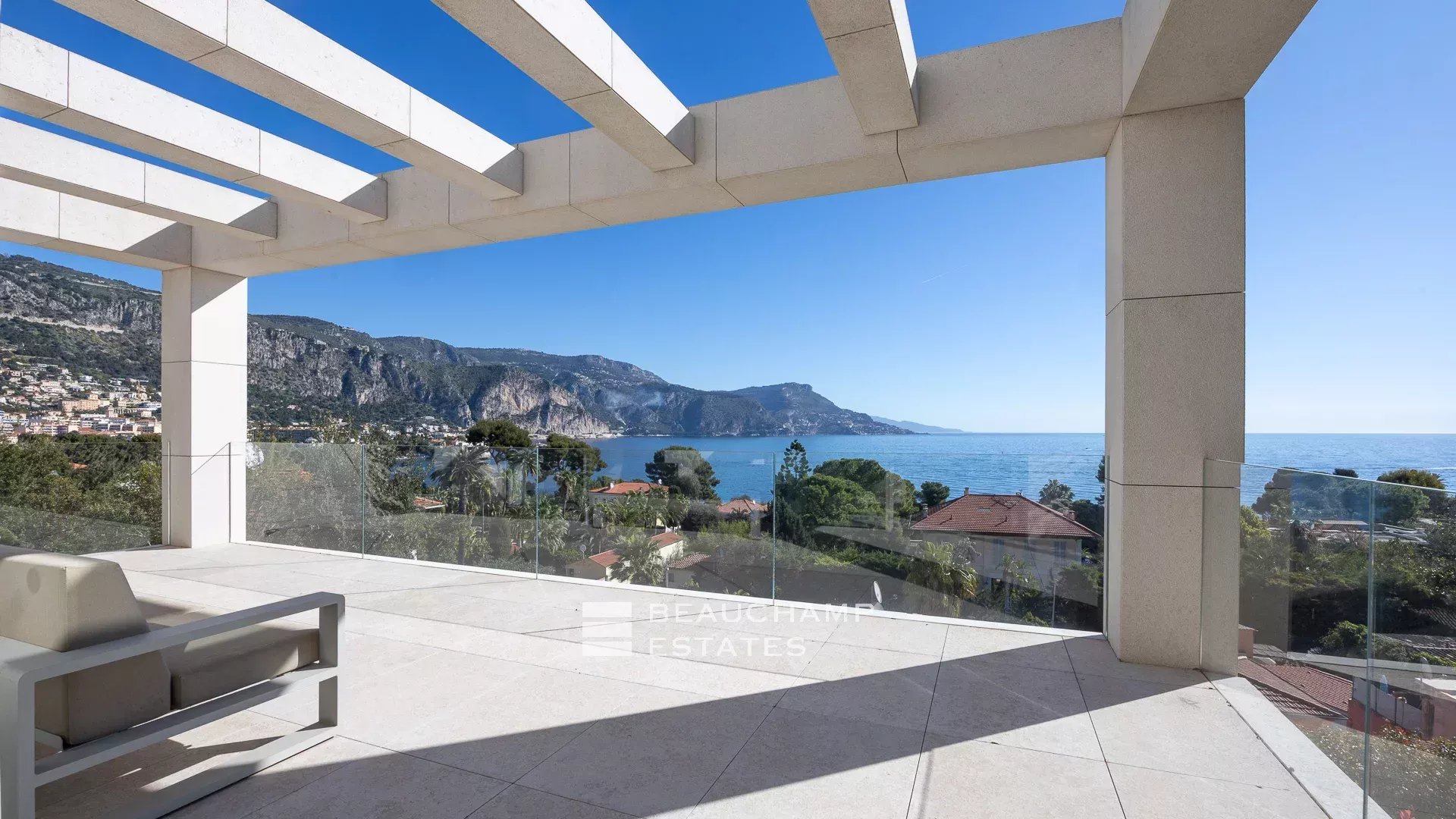 Luxury Waterfront Villa in Saint-Jean-Cap-Ferrat Luxury Waterfront Villa in Saint-Jean-Cap-Ferrat