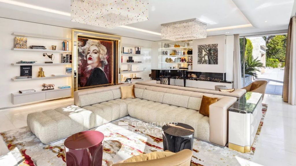 Luxury Waterfront Villa in Saint-Jean-Cap-Ferrat