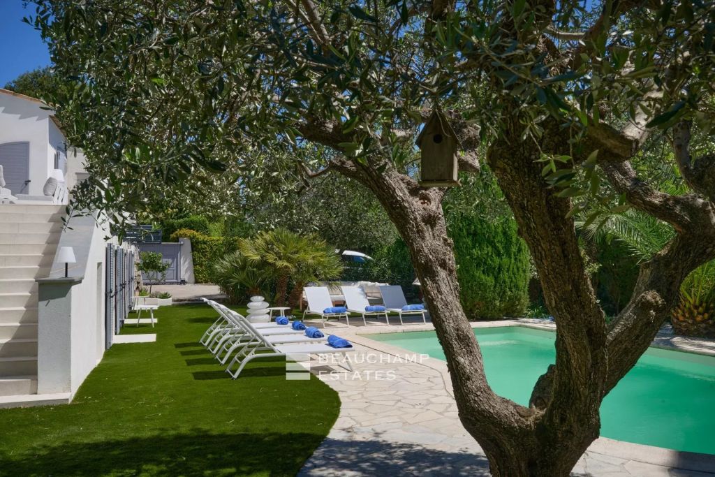 Magnificent 6-bedroom prestige villa in the heights of Cannes