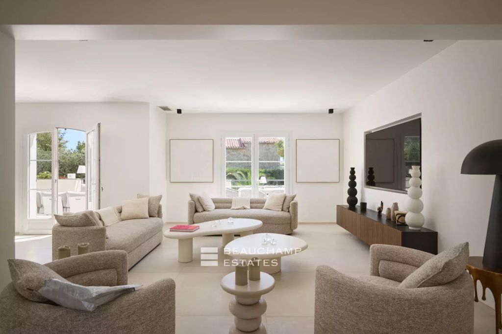 Magnificent 6-bedroom prestige villa in the heights of Cannes