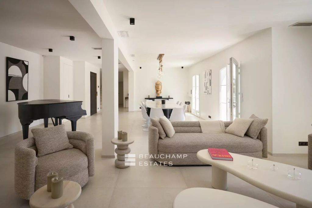 Magnificent 6-bedroom prestige villa in the heights of Cannes