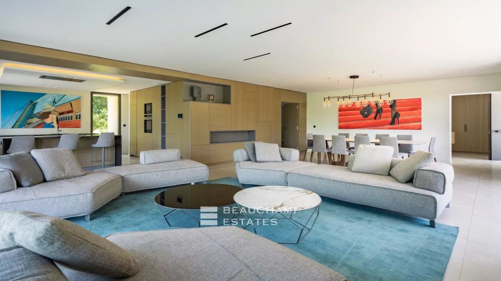 Magnificent contemporary 7-bedroom villa in Californie