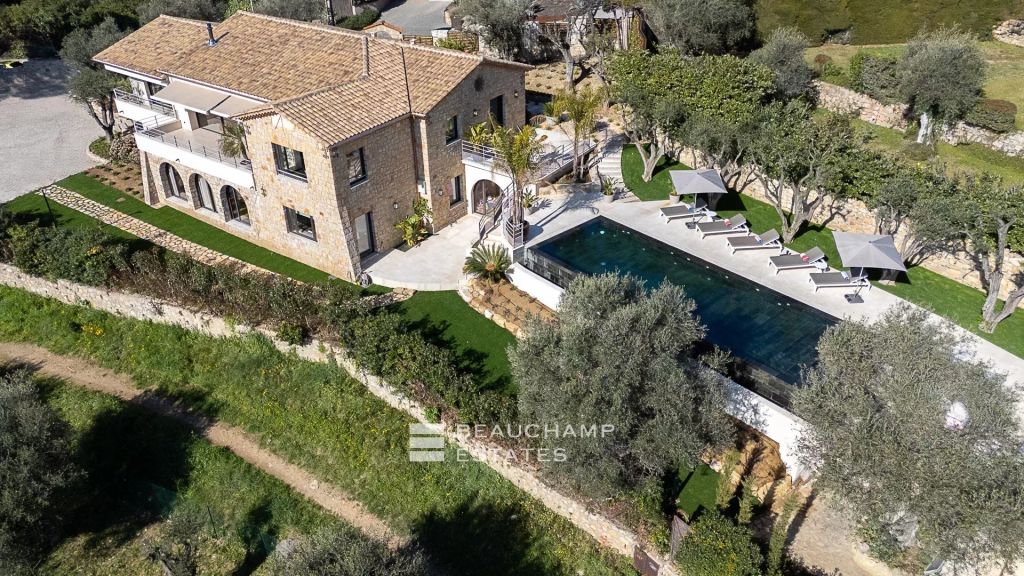 Magnificent Neo-Provençal villa with panoramic sea view over the bay of Cannes