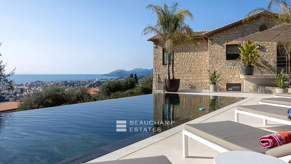 Magnificent Neo-Provençal villa with panoramic sea view over the bay of Cannes