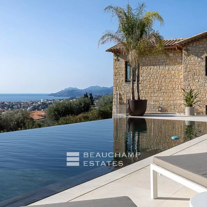 Magnifique villa Néo-provençal avec vue mer panoramique sur la baie de Cannes