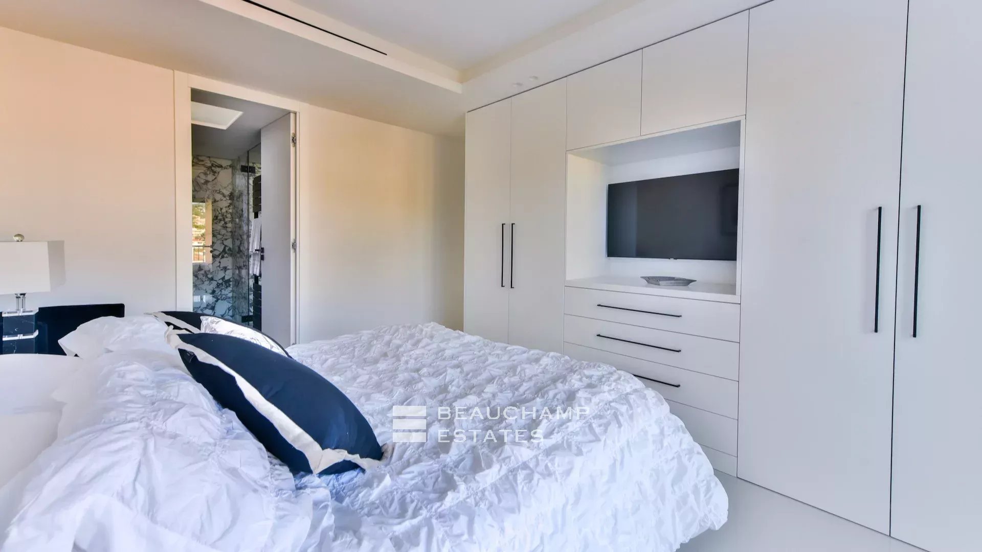 Magnifique Penthouse 4 chambres en suite – Cannes Centre Magnificent Penthouse 4 bedrooms en suite – Cannes Centre