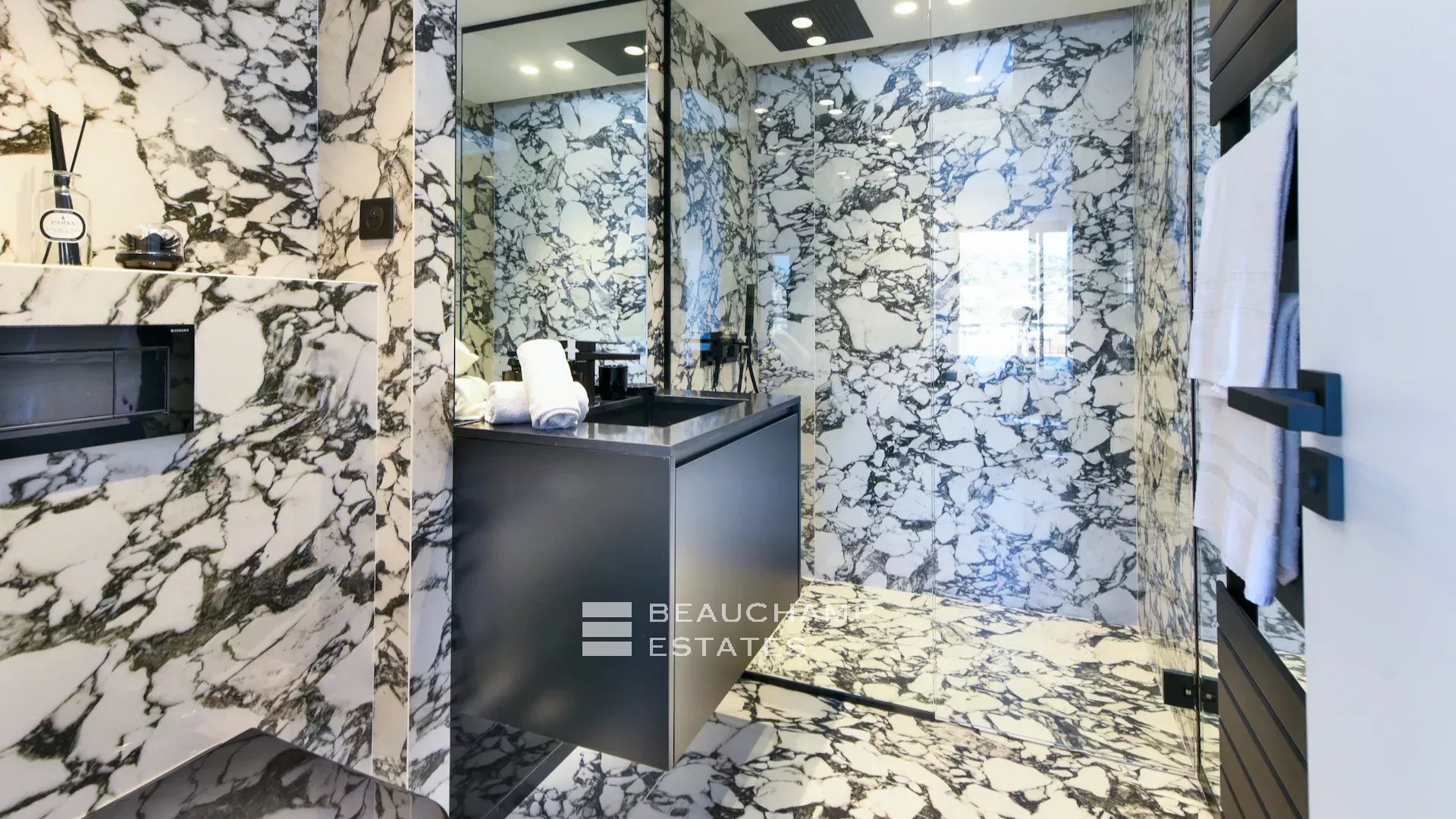 Magnifique Penthouse 4 chambres en suite – Cannes Centre Magnificent Penthouse 4 bedrooms en suite – Cannes Centre