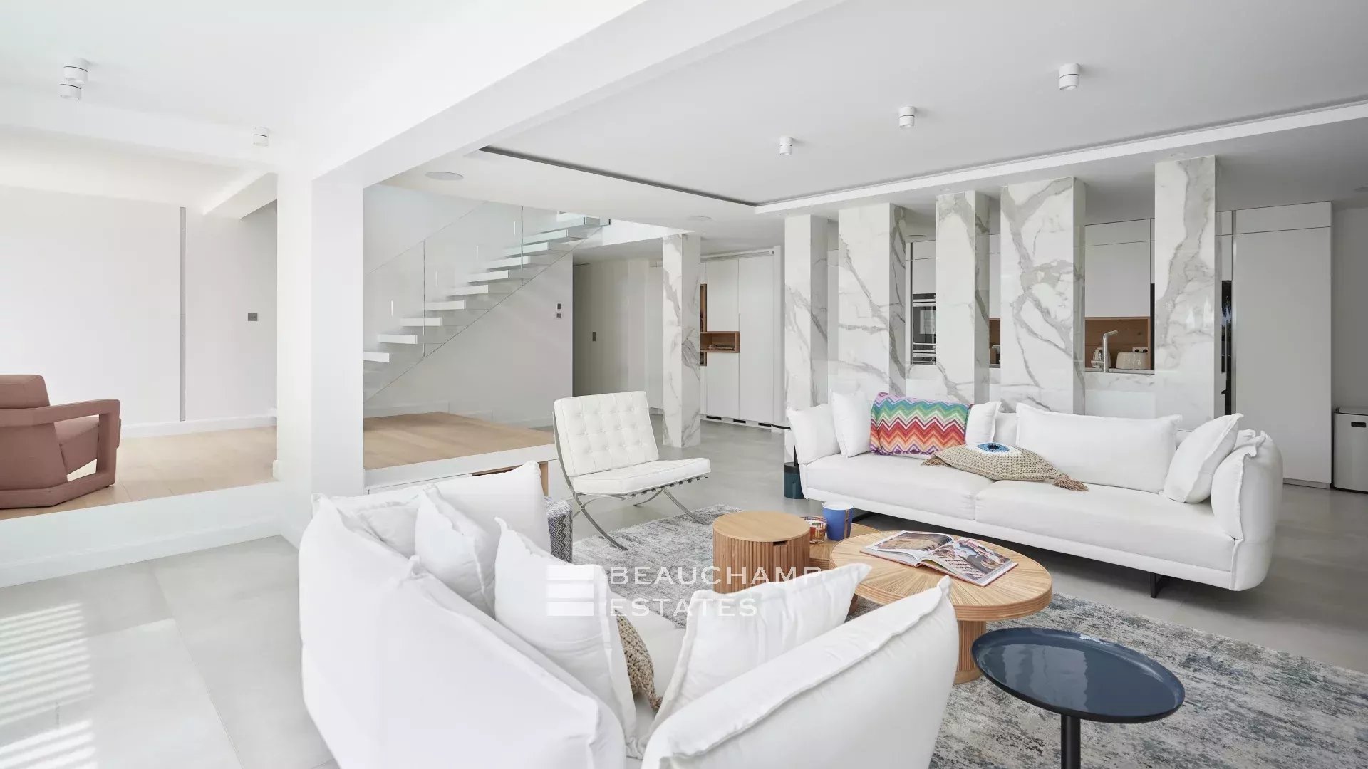 Magnificent provencal villa with 4 bedrooms in the heart of Super Cannes Magnificent provencal villa with 4 bedrooms in the heart of Super Cannes