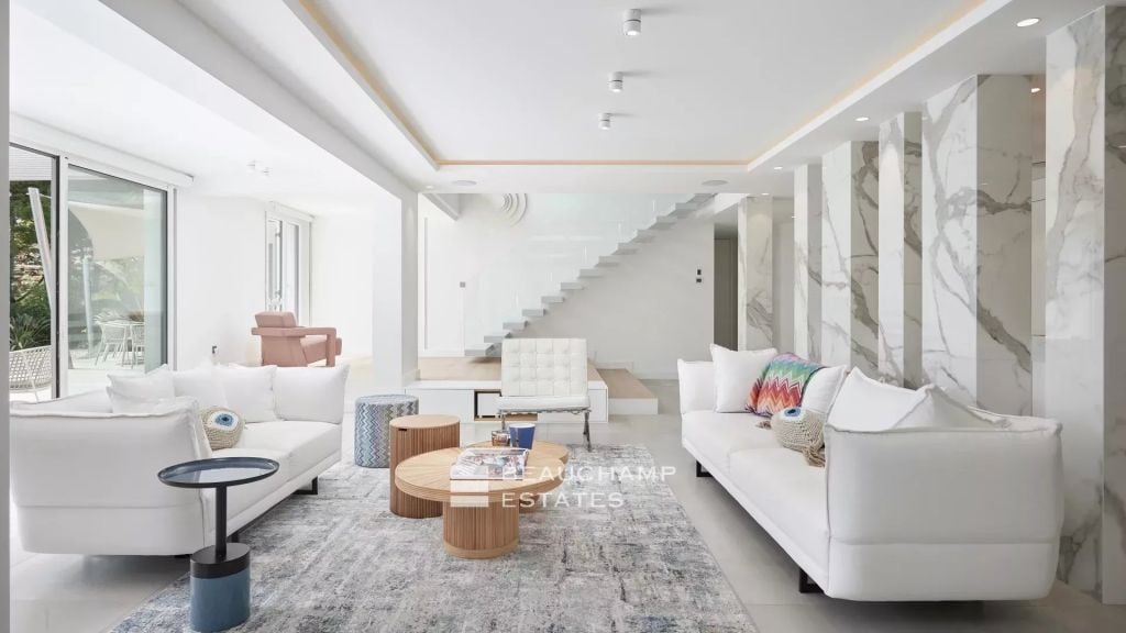 Magnificent provencal villa with 4 bedrooms in the heart of Super Cannes
