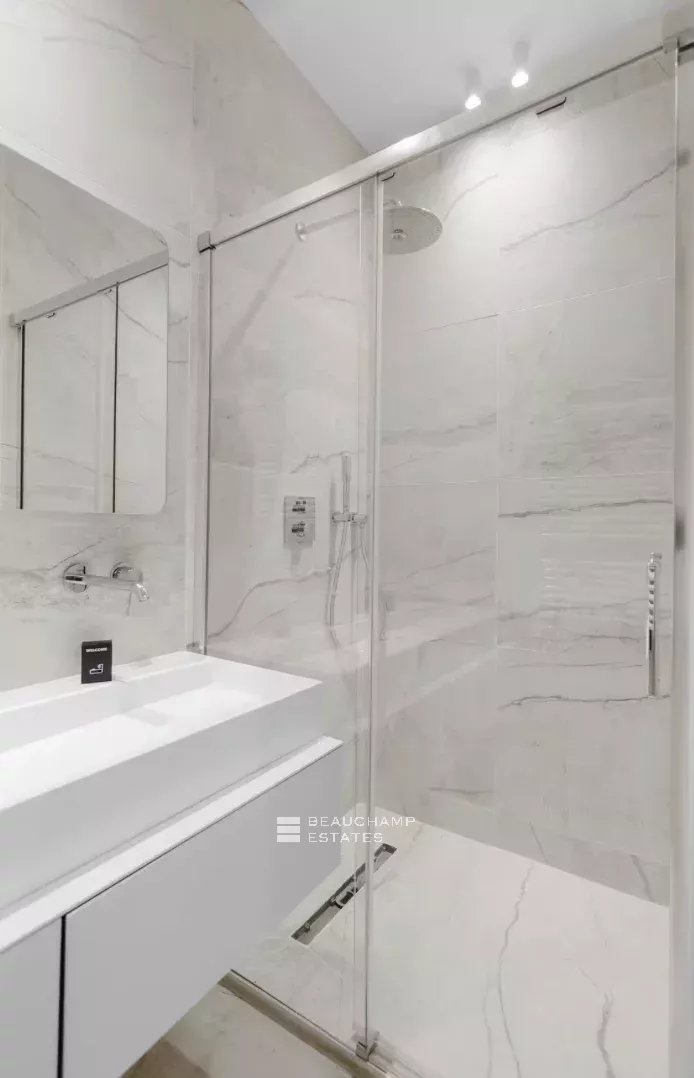 Magnificent renovated apartment, 2 bedrooms – Cannes Centre Magnificent renovated apartment, 2 bedrooms – Cannes Centre