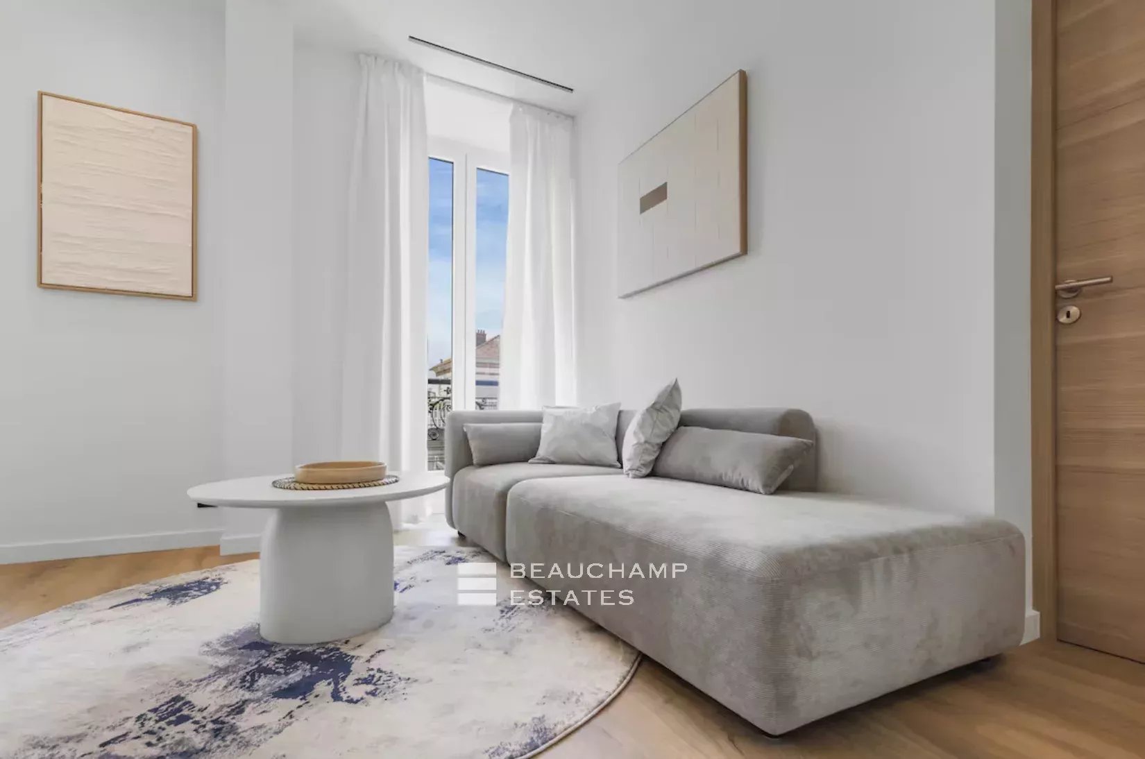 Magnificent renovated apartment, 2 bedrooms – Cannes Centre Magnificent renovated apartment, 2 bedrooms – Cannes Centre