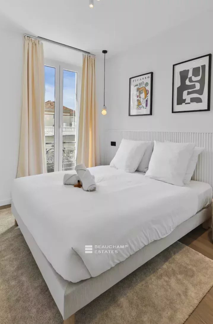 Magnificent renovated apartment, 2 bedrooms – Cannes Centre Magnificent renovated apartment, 2 bedrooms – Cannes Centre