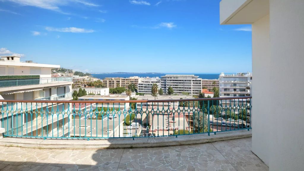 Magnificent sea view penthouse – Cannes Croisette