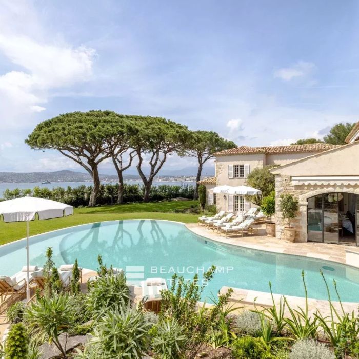 Magnifique Villa avec vue panoramique sur la Méditerranée