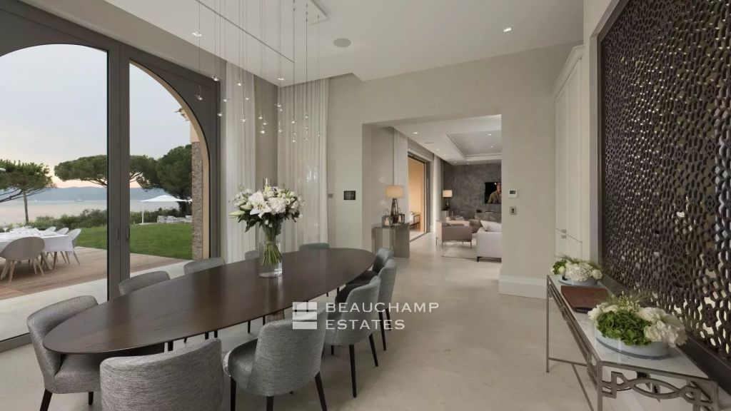 Majestic villa 100 meters from Canoubiers beach in Saint-Tropez