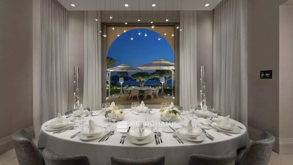 Majestic villa 100 meters from Canoubiers beach in Saint-Tropez