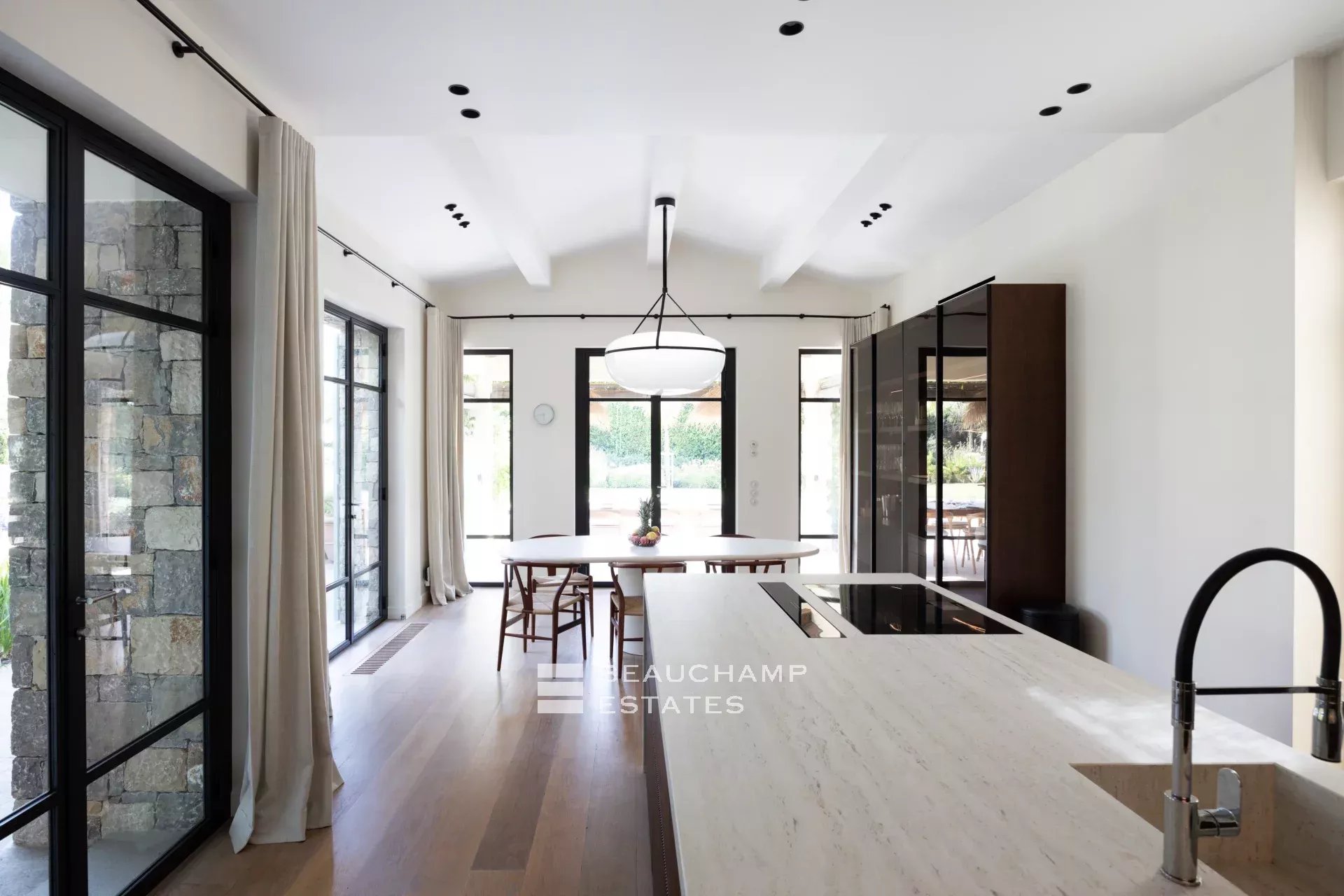 Mandelieu – Provencal villa – 4 bedrooms Mandelieu – Provencal villa – 4 bedrooms