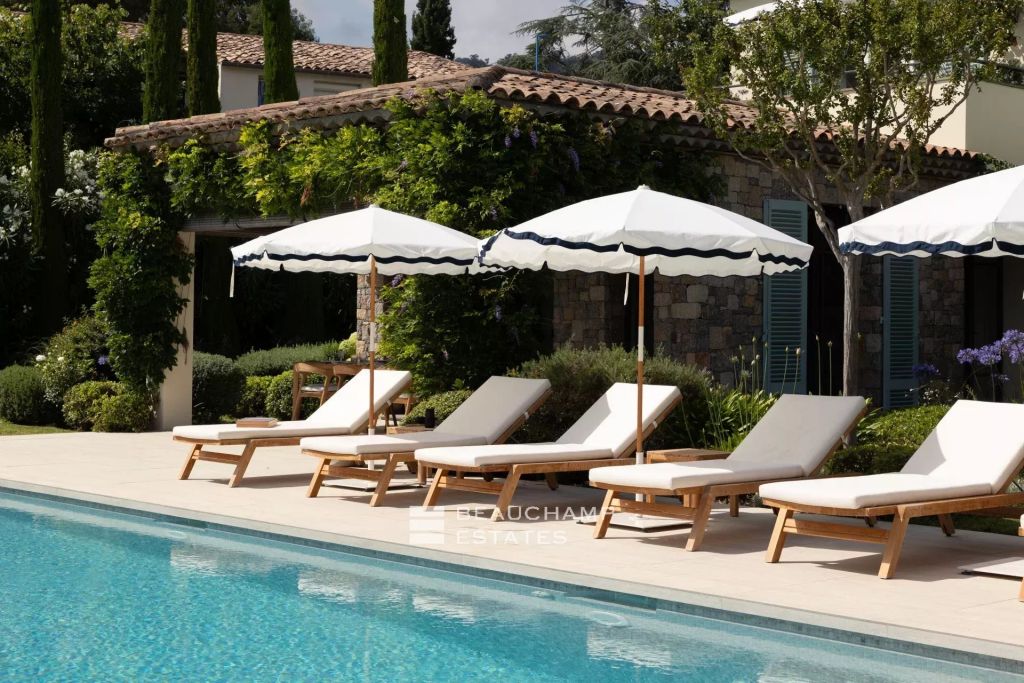 Mandelieu – Provencal villa – 4 bedrooms