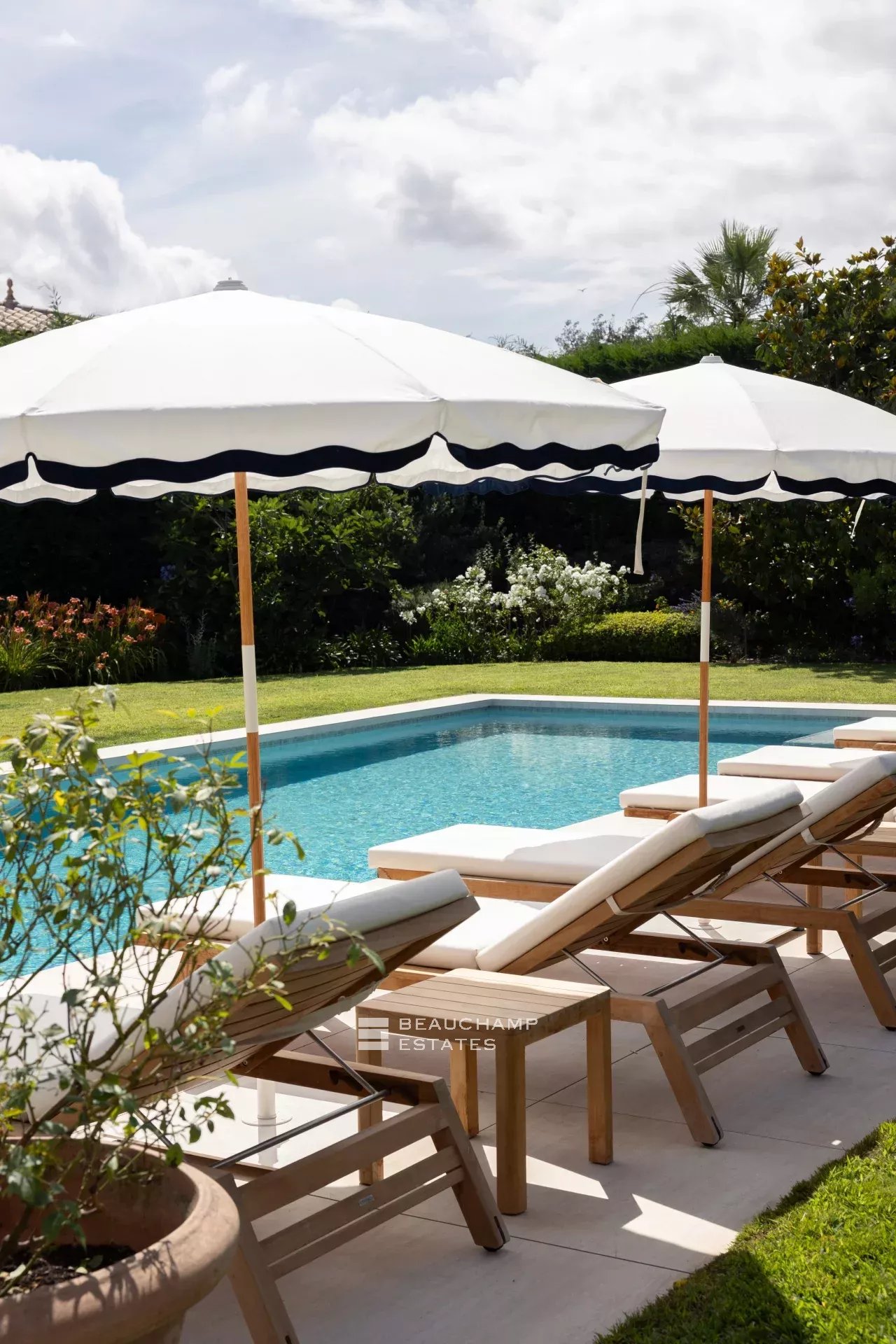 Mandelieu – Provencal villa – 4 bedrooms Mandelieu – Provencal villa – 4 bedrooms