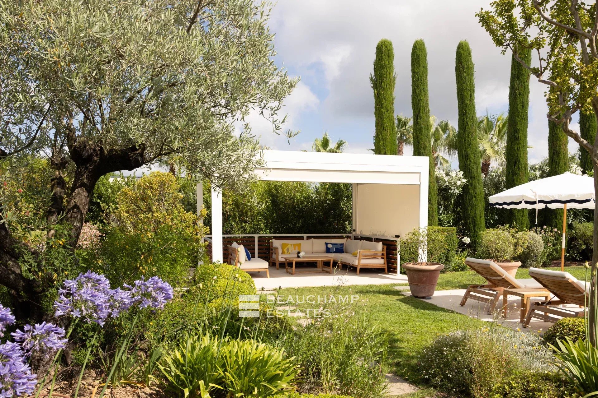 Mandelieu – Provencal villa – 4 bedrooms Mandelieu – Provencal villa – 4 bedrooms