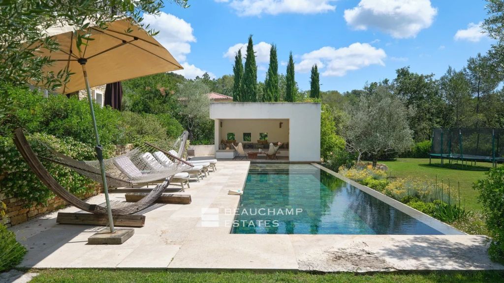 Modern 3-bedroom villa located close to the center of Valbonne